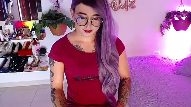 Snapshot of Laveneno_ortiz07 chatting on October 14, 2025, 12:22 am Laveneno ortiz07 online show from October 14, 2025, 12:22 am