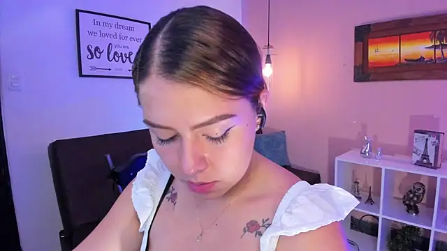 ArianaBaker online show from February 28, 2025, 2:20 pm