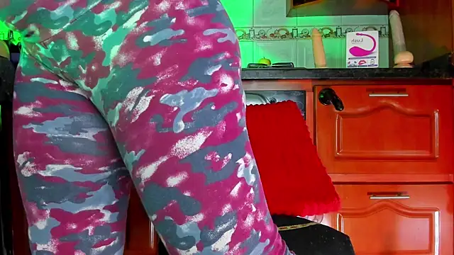 LaureenHills online show from January 15, 2025, 8:41 am