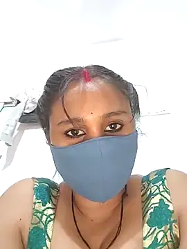 Snapshot of Archna-ji chatting on February 15, 2025, 8:54 am Archna-ji online show from February 15, 2025, 8:54 am