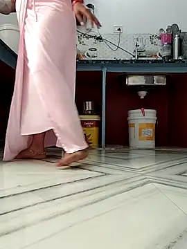 Snapshot of Archna-ji chatting on September 15, 2025, 5:18 am Archna-ji online show from September 15, 2025, 5:18 am