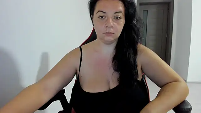 Snapshot of amiraisa11 chatting on September 10, 2025, 3:06 am amiraisa11 online show from September 10, 2025, 3:06 am