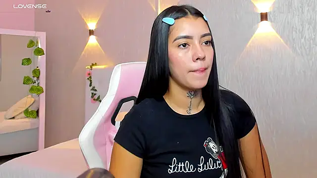 Snapshot of miagomezweb1 chatting on January 30, 2025, 1:53 pm miagomezweb1 online show from January 30, 2025, 1:53 pm