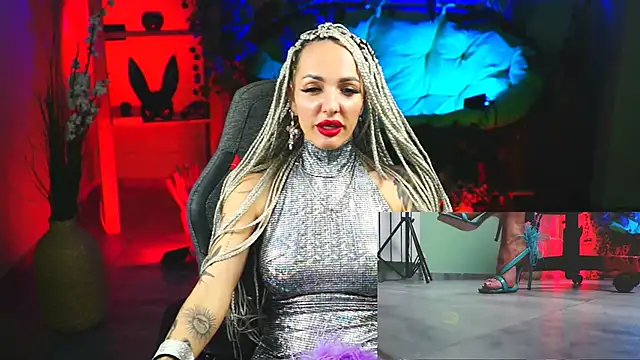 MonicaMaxwel online show from February 20, 2025, 3:41 pm