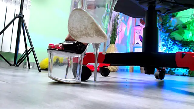 MonicaMaxwel online show from March 7, 2025, 3:07 pm