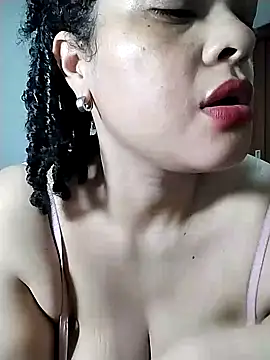 Snapshot of sweetpe chatting on December 8, 2024, 9:57 am sweetpe online show from December 8, 2024, 9:57 am