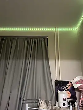 Snapshot of AleksaBlonde chatting on December 21, 2024, 2:58 pm AleksaBlonde online show from December 21, 2024, 2:58 pm