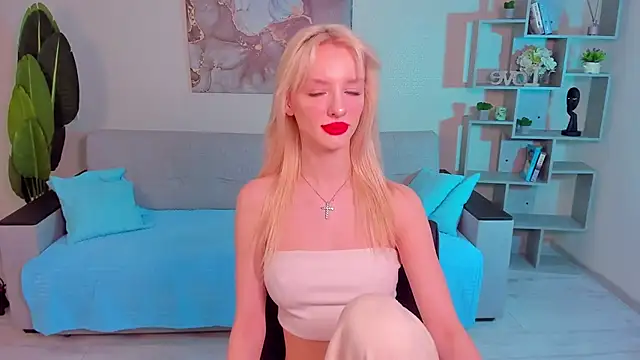 Snapshot of AleksaBlonde chatting on January 17, 2025, 11:06 am AleksaBlonde online show from January 17, 2025, 11:06 am