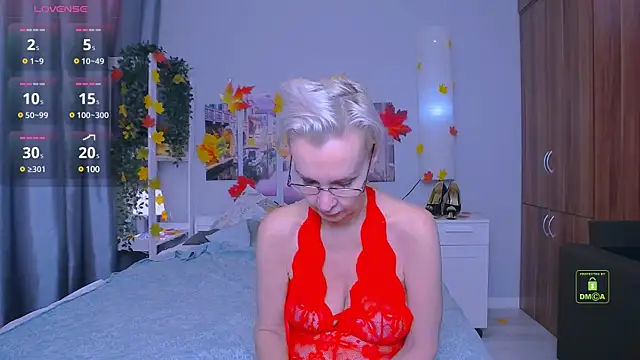 Snapshot of HelgaHimmell chatting on December 3, 2024, 3:55 pm HelgaHimmell online show from December 3, 2024, 3:55 pm