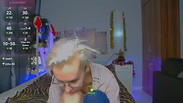 Snapshot of HelgaHimmell chatting on January 8, 2025, 2:25 am HelgaHimmell online show from January 8, 2025, 2:25 am