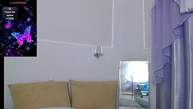 Snapshot of MonicaMelano chatting on January 15, 2025, 4:54 pm MonicaMelano online show from January 15, 2025, 4:54 pm