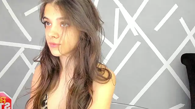 BabyAylin online show from January 6, 2025, 8:03 am