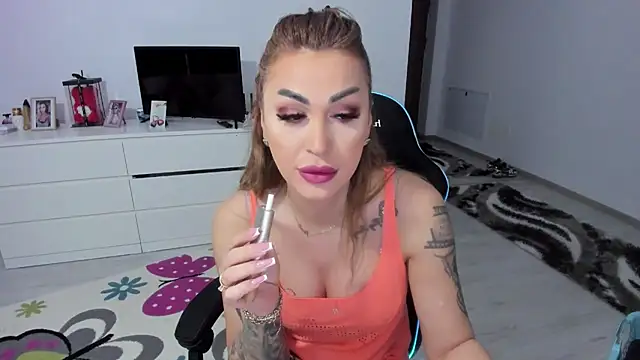 GlossyDiamondX online show from March 20, 2025, 5:46 am