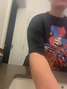 quinnmariexo online show from October 24, 2025, 3:08 pm