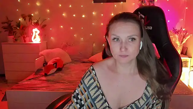 Snapshot of desperatehousewife__ chatting on January 21, 2025, 5:51 pm desperatehousewife online show from January 21, 2025, 5:51 pm