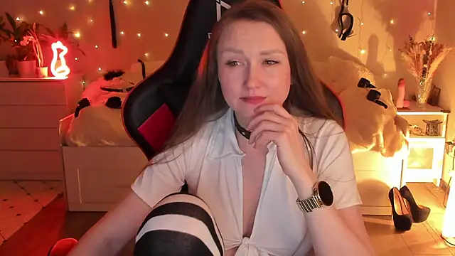 Snapshot of desperatehousewife__ chatting on March 7, 2025, 9:17 pm desperatehousewife online show from March 7, 2025, 9:17 pm