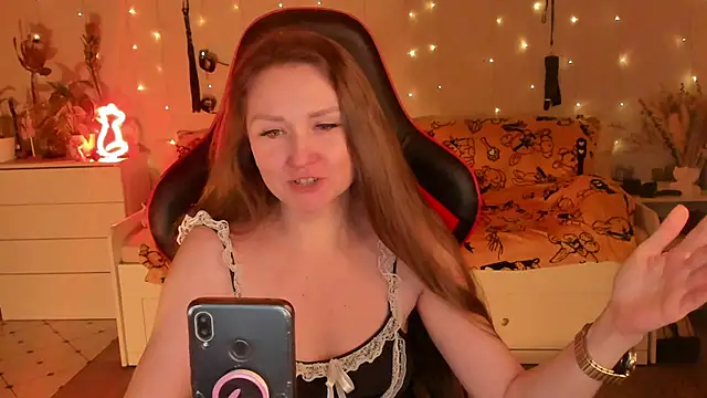 Snapshot of desperatehousewife__ chatting on November 8, 2025, 6:07 pm desperatehousewife online show from November 8, 2025, 6:07 pm