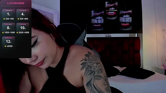 Snapshot of Ariadna_sc chatting on January 27, 2025, 11:43 pm Ariadna sc online show from January 27, 2025, 11:43 pm