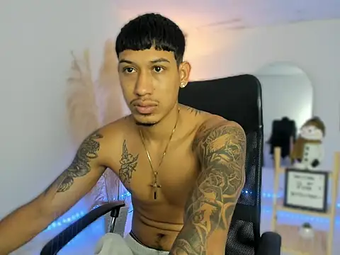 slim master12 online show from December 3, 2025, 11:25 pm