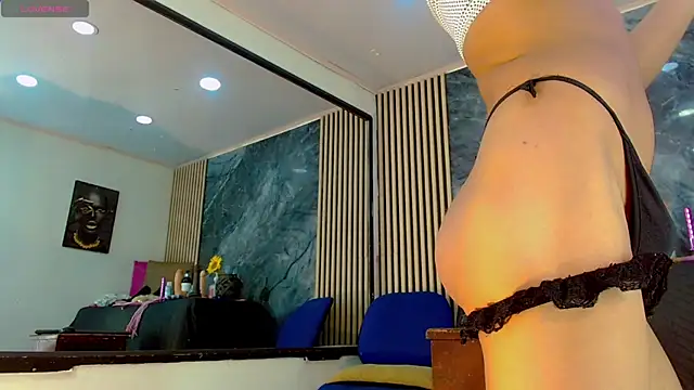 PriscilaRainbow online show from March 12, 2025, 9:35 pm