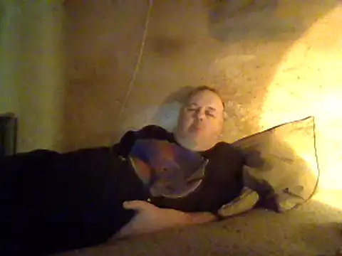 Nightshade7712 online show from February 23, 2025, 7:00 am