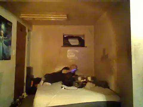 Nightshade7712 online show from March 19, 2025, 12:48 am