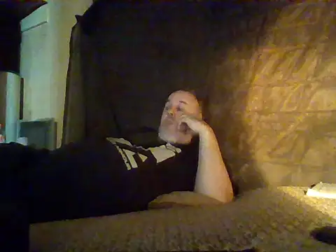 Nightshade7712 online show from September 15, 2025, 3:01 pm