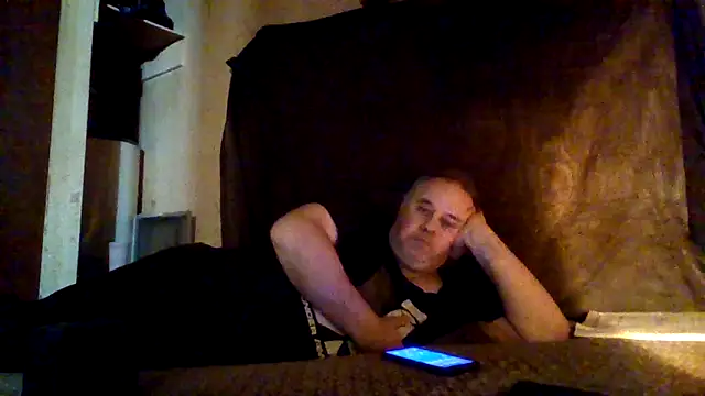 Nightshade7712 online show from October 12, 2025, 7:07 am