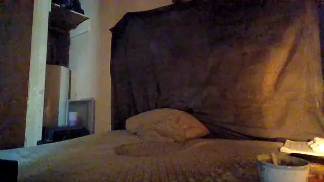 Nightshade7712 online show from October 17, 2025, 7:38 pm