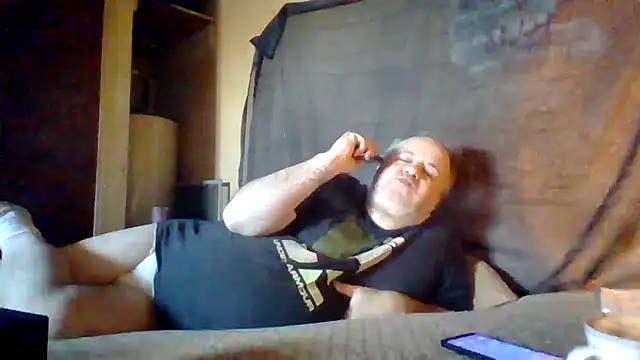 Nightshade7712 online show from November 4, 2025, 5:12 pm