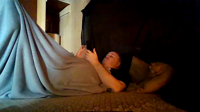 Nightshade7712 online show from December 5, 2025, 7:21 pm