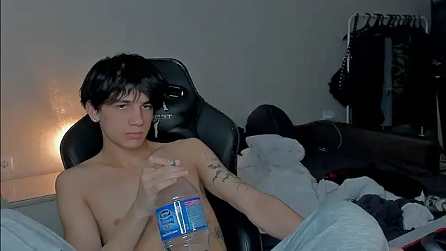 Snapshot of MarkBrowniii chatting on January 2, 2025, 11:49 pm MarkBrowniii online show from January 2, 2025, 11:49 pm