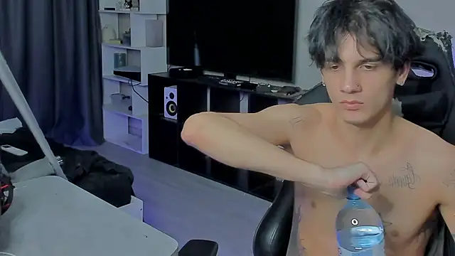 Snapshot of MarkBrowniii chatting on September 28, 2025, 10:53 am MarkBrowniii online show from September 28, 2025, 10:53 am