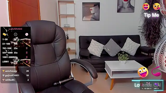 Snapshot of Alison_Lemos chatting on January 18, 2025, 7:37 pm Alison Lemos online show from January 18, 2025, 7:37 pm