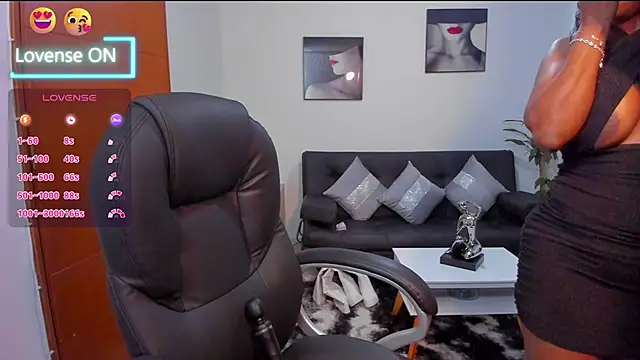 Snapshot of Alison_Lemos chatting on February 13, 2025, 11:17 am Alison Lemos online show from February 13, 2025, 11:17 am