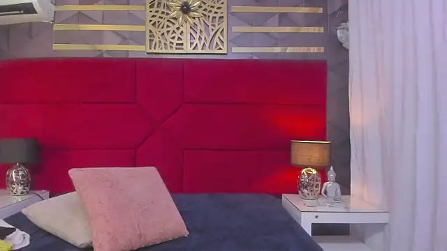 Snapshot of hanny_milf chatting on February 7, 2025, 11:45 am hanny milf online show from February 7, 2025, 11:45 am