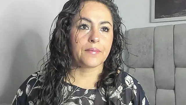 Snapshot of hanny_milf chatting on September 24, 2025, 11:46 am hanny milf online show from September 24, 2025, 11:46 am