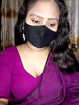 Idhika Paul online show from February 16, 2025, 5:26 pm