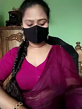 Idhika Paul online show from February 19, 2025, 10:12 am