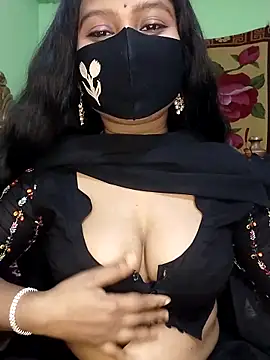 Idhika Paul online show from March 9, 2025, 11:56 pm