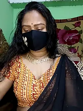 Idhika Paul online show from March 11, 2025, 7:58 pm