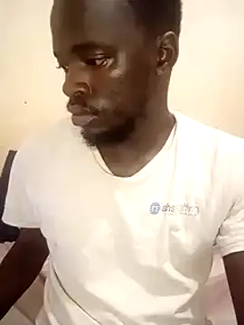 MaskedGQ online show from February 1, 2025, 12:05 pm