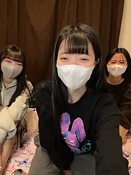 irohani usagi online show from December 4, 2025, 11:19 am