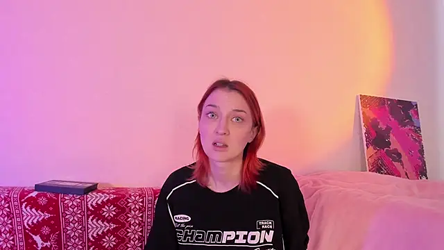 Snapshot of CrystalRey chatting on January 28, 2025, 5:00 am CrystalRey online show from January 28, 2025, 5:00 am