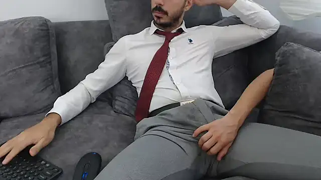 Naughtb0y online show from September 17, 2025, 6:48 am