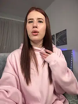 Milkissss online show from March 5, 2025, 8:00 pm