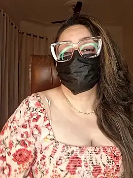 SEXY-Sardarni online show from September 19, 2025, 3:56 pm