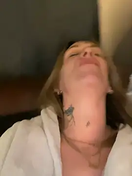 Snapshot of blondebitch2 chatting on January 11, 2025, 3:13 am blondebitch2 online show from January 11, 2025, 3:13 am