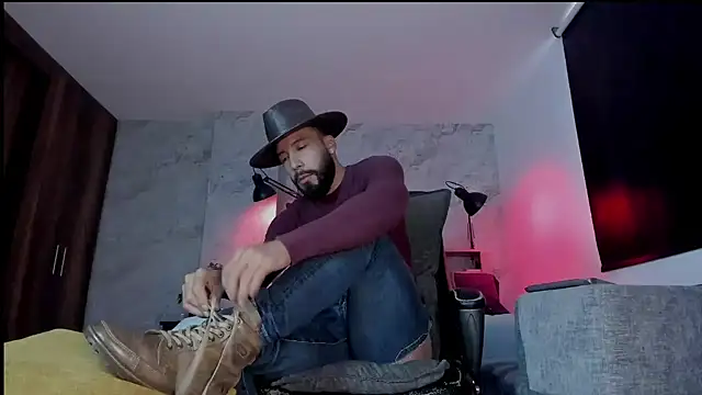 Snapshot of bruno_woods chatting on November 28, 2025, 11:46 am bruno woods online show from November 28, 2025, 11:46 am