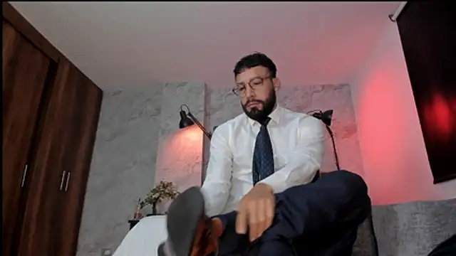 Snapshot of bruno_woods chatting on December 2, 2025, 10:53 am bruno woods online show from December 2, 2025, 10:53 am